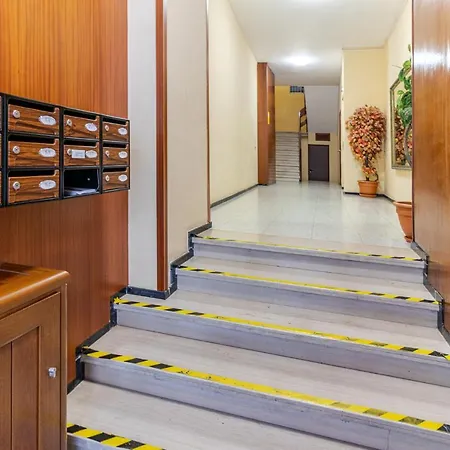 Flatguest Triana Urbano 아파트